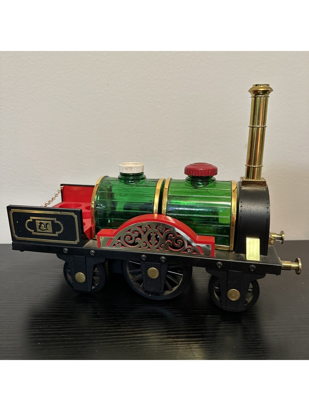 VTG Steam Locomotive With 2 Decanters Includes A Music Box Missing Shot Glasses